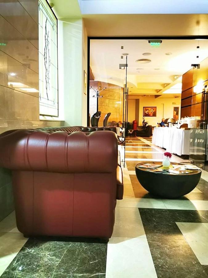 Aqua Viva Spa Hotel ヴェリングラード エクステリア 写真